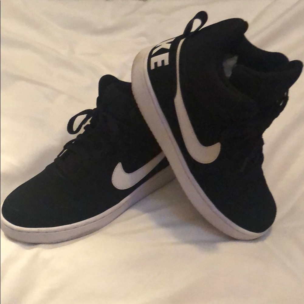 Nike Mid Top Classics Black/White